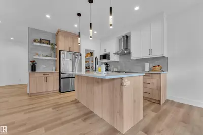 Interior photo 2 of 9 HUNTER PL