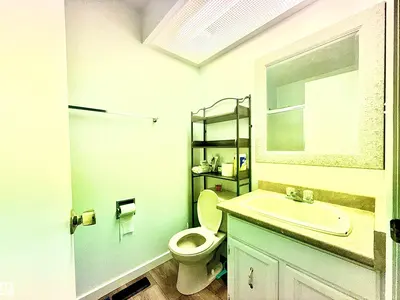 Interior photo 4 of 2620 83 ST NW