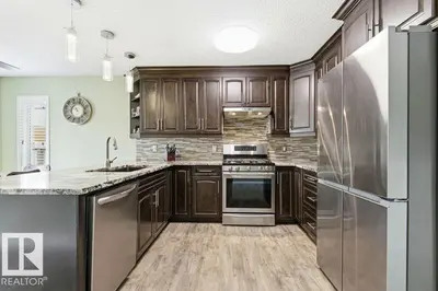 Interior photo 3 of 91 Westmews DR
