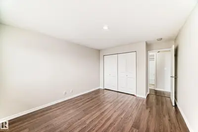 Interior photo 2 of #1404 11307 99 AV NW