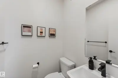 Interior photo 2 of 512 37 ST SW