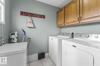 Interior photo 4 of 4104 43 ST