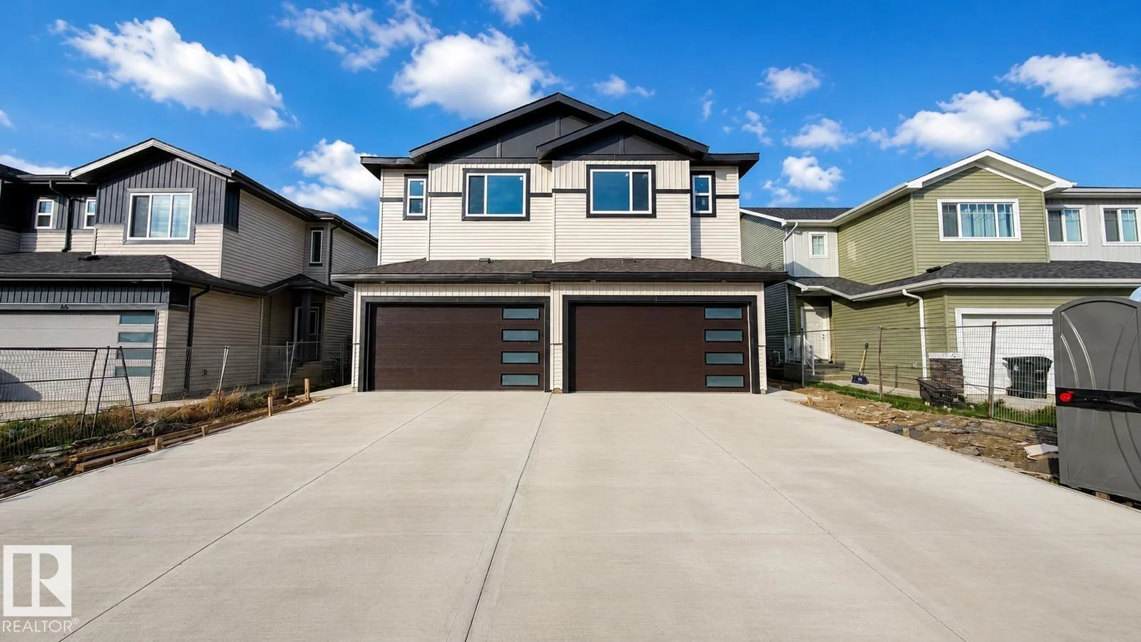 42 HAMMETT GA, Spruce Grove - 4 bedroom Duplex for sale