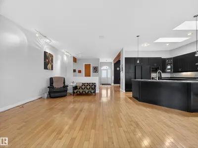 Interior photo 4 of 569 BUTTERWORTH WY NW