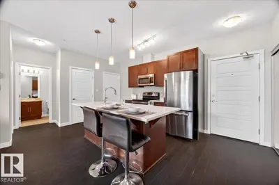 Interior photo 4 of #205 507 ALBANY WY NW