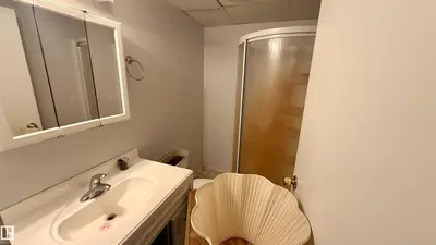 Interior photo 4 of 165 540073 175