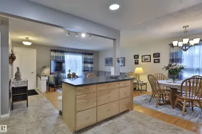 Interior photo 2 of 5204 55 ST