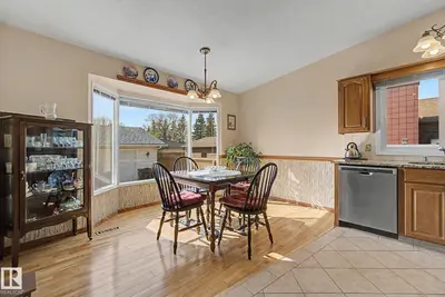 Interior photo 3 of 42 HAWKINS CR