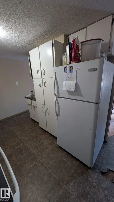 Interior photo 4 of 4 AMBERLY CT NW