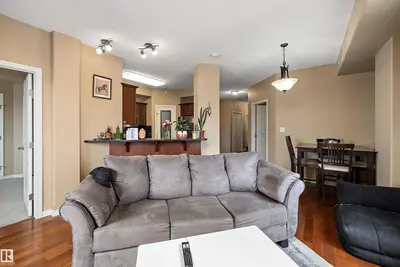 Interior photo 2 of #904 9707 106 ST NW