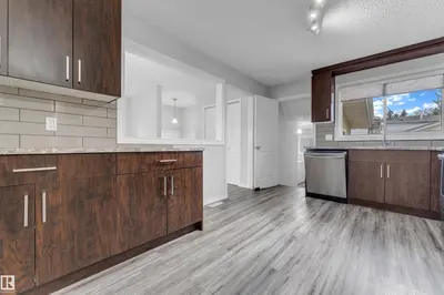 Interior photo 4 of 2119 85 ST NW