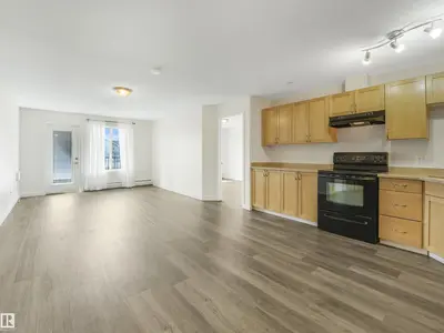 Interior photo 2 of #216 111 EDWARDS DR SW