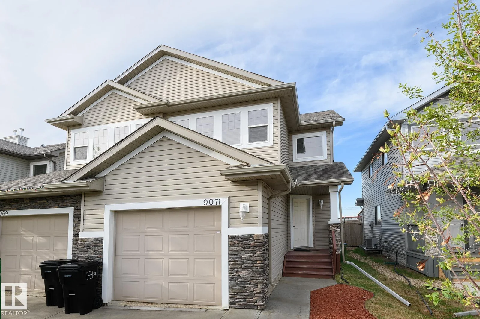 9071 SCOTT CR NW, Edmonton - 3 bedroom Duplex for sale