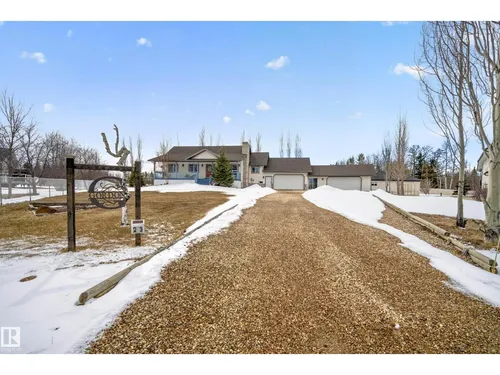 #176 462028 RGE ROAD 11, Rural Wetaskiwin County - $624,000
