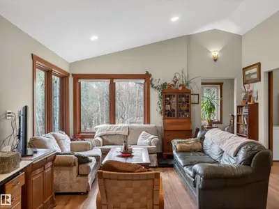 Interior photo 3 of 51226 RGE ROAD 270