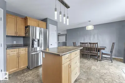 Interior photo 4 of 5014 49 ST