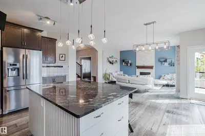 Interior photo 3 of 15807 11 AV SW SW