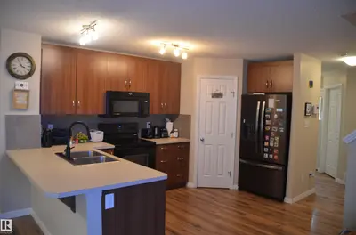 Interior photo 2 of 1412 152 NW