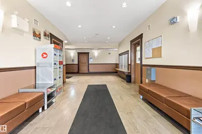 Interior photo 1 of #2412 4 AUGUSTINE CR