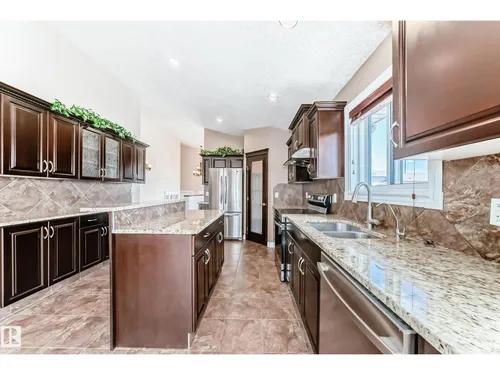 1221 CUNNINGHAM DR SW, Edmonton - $643,000