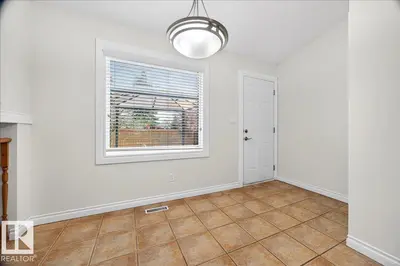 Interior photo 2 of 3671 33 ST NW