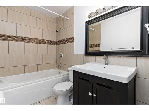 196 ROSELAND VG NW, Edmonton - $209,900
