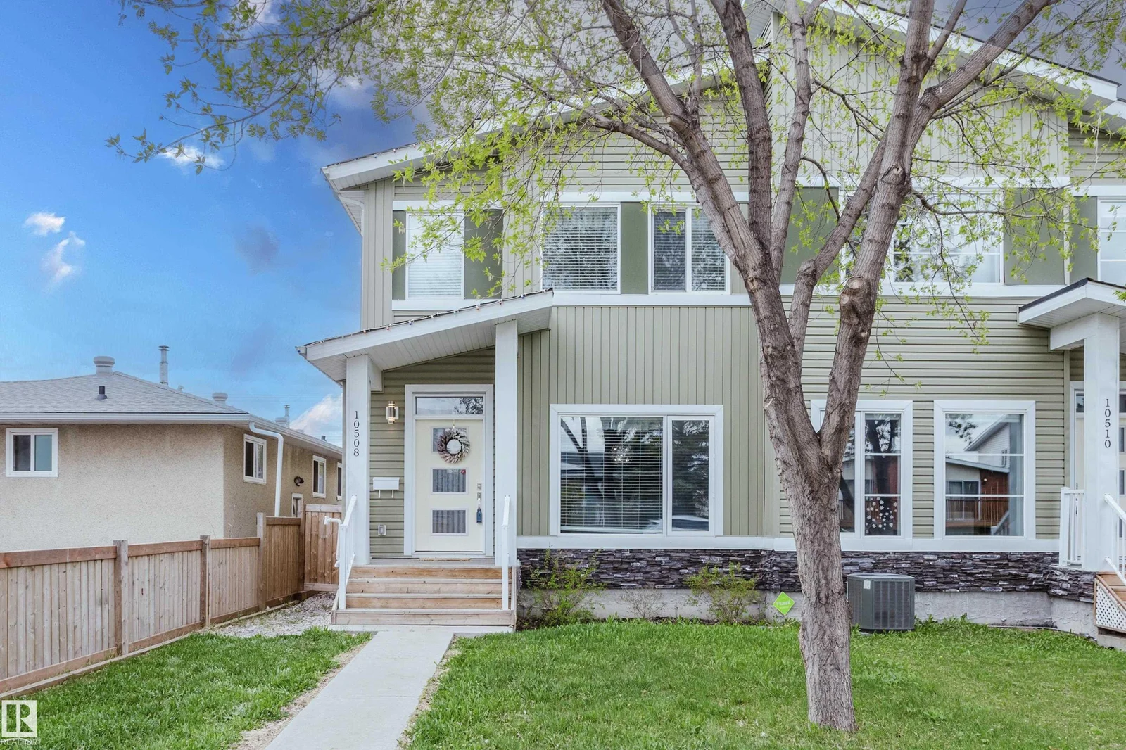 10508 153 ST NW, Edmonton - 4 bedroom Duplex for sale
