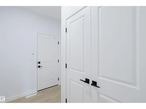 6219 29 AV SW, Edmonton - $609,900