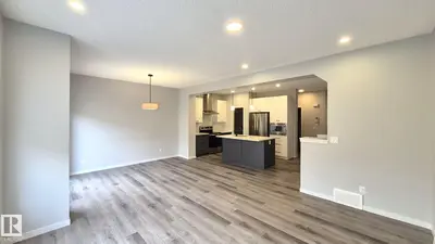 Interior photo 3 of 