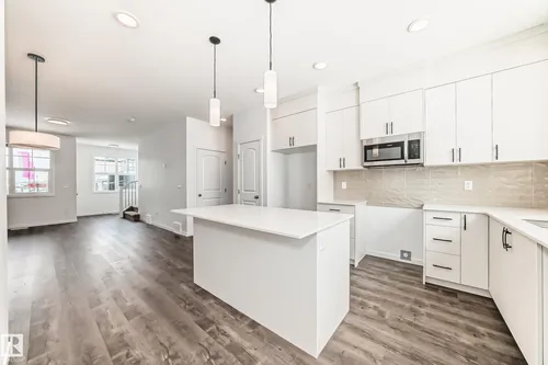 335 EDGEMONT DR NW, Edmonton - $434,900