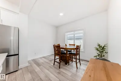 Interior photo 2 of 6620 46 AV