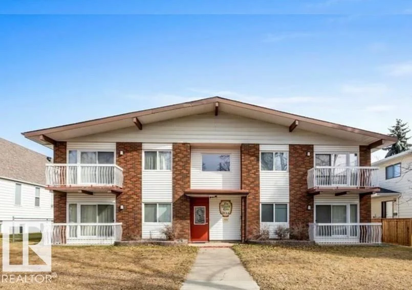 8924 85 AV NW, Edmonton - 3 bedroom Quadruplex for sale