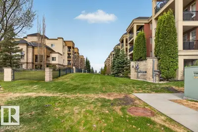 Interior photo 1 of #419 500 PALISADES WY