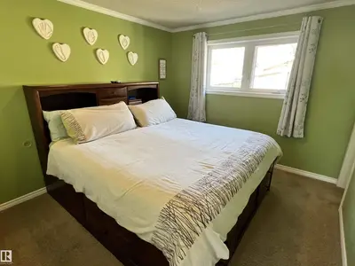 Interior photo 3 of 5120 48 ST