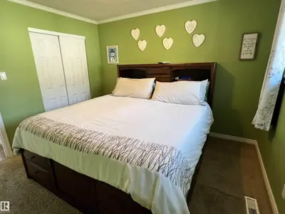 Interior photo 2 of 5120 48 ST