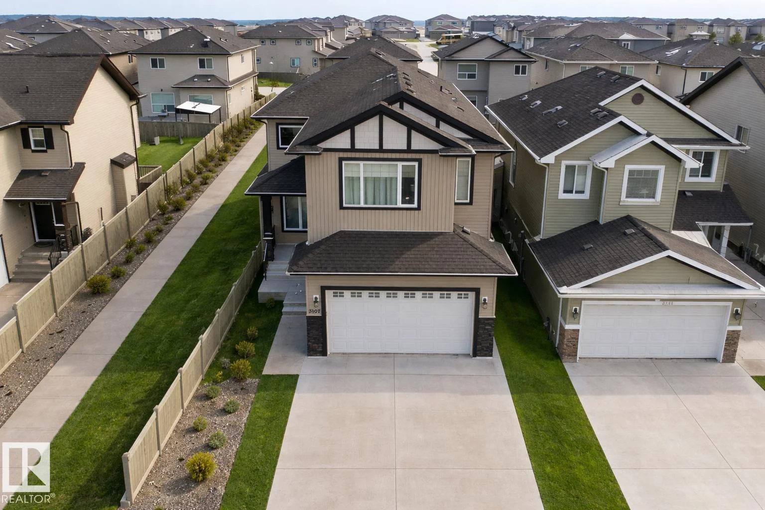 3107 13 AV NW, Edmonton - 6 bedroom Detached Single Family for sale