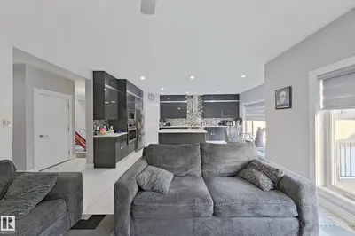 Interior photo 3 of 3107 13 AV NW