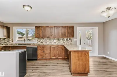 Interior photo 3 of 6612 182 ST NW