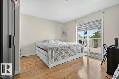 Interior photo 4 of 157 KINISKI CR NW