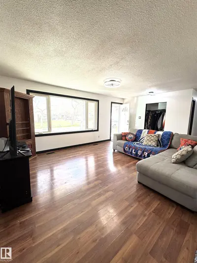 Interior photo 2 of 45 LAMBERT CR