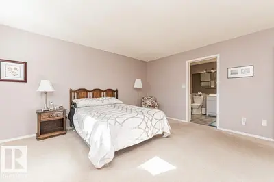 Interior photo 2 of 3242 38 AV NW