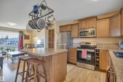 Interior photo 2 of 112 Oak Drive