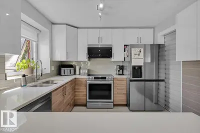Interior photo 2 of 18911 58 AV NW