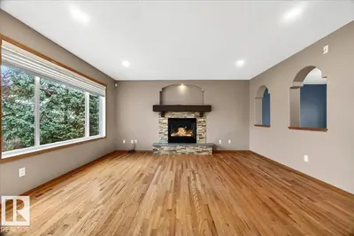 Interior photo 2 of 11824 13 AV NW