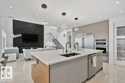 Interior photo 3 of 2942 KOSTASH DR SW