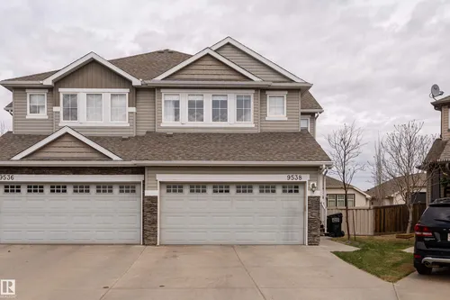 9538 SIMPSON CO NW, Edmonton - $475,000