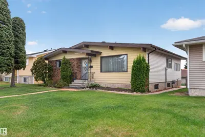 Interior photo 1 of 8407 150 AV NW
