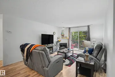 Interior photo 4 of #221 279 SUDER GREENS DR NW