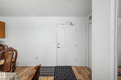 Interior photo 3 of #221 279 SUDER GREENS DR NW