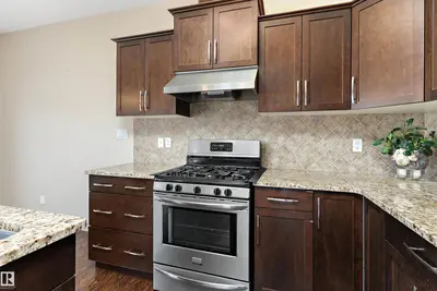 Interior photo 4 of #23 3103 HILTON DR NW
